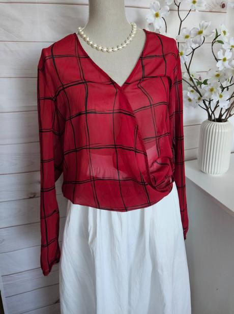 Pekná lahulinká blúzka, 42