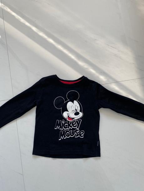 Tricko, reserved,104