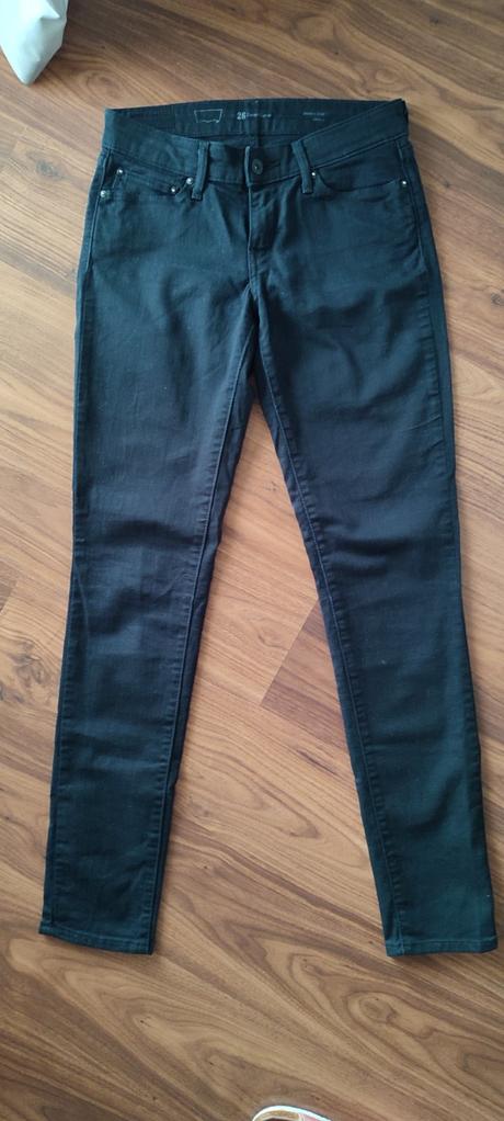 Čierne rifle, levis,s