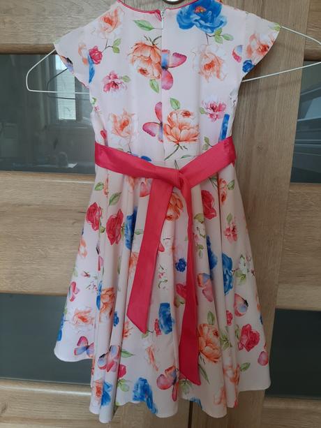 Nádherné šaty 98, výborný stav, 98