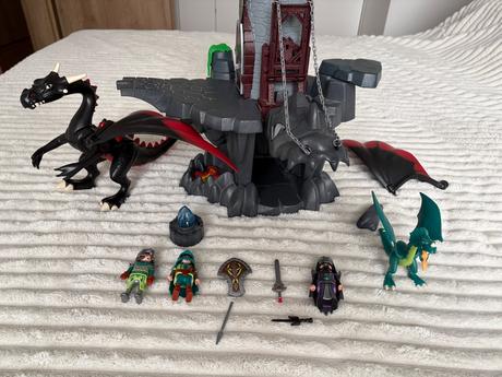 Playmobil veža s drakmi, 