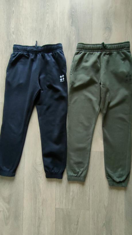 Detské tepláky 1 ks (čierne), f&f, 8-9 r., veľ.134, f&f,134