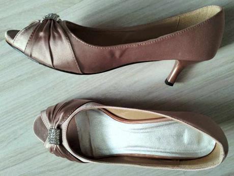 Spoločenské saténové/béžové lodičky, v. 38/39, 39