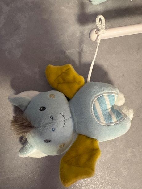 Hojdacie kreslo ingenuity a hraci kolotoc fehn, 