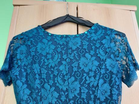 Spoločenské šaty, m