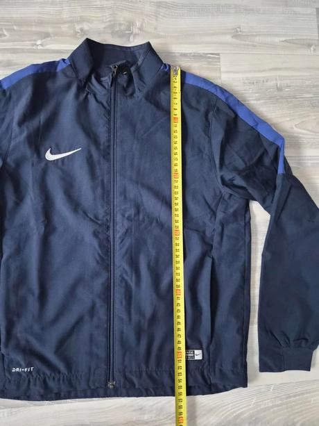 Ľahká nike bundička na leto - na tréningy, nike,146