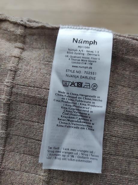 Vestička nümph s vlnou a metalickým vláknom, xl