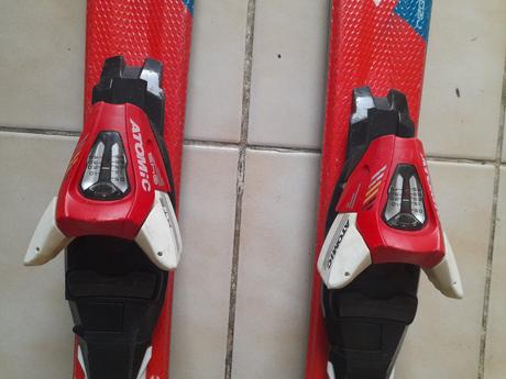 Červené lyže atomic xt 115, atomic,110-119 cm