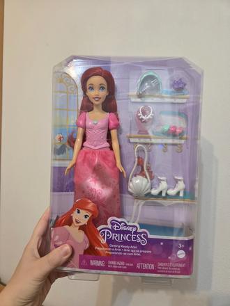 Ariel bábika disney,