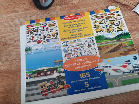 Sada viacnásobne nalepiteľných nálepiek vozidlá,