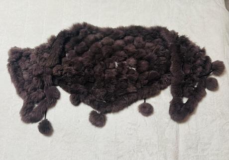 Trojuholníková kožušinová šatka/šál, 