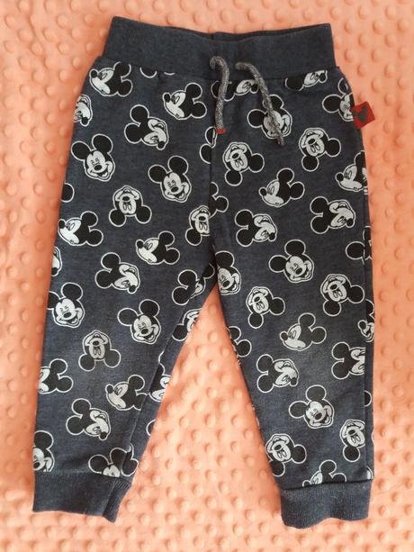 Tepláky, primark,92