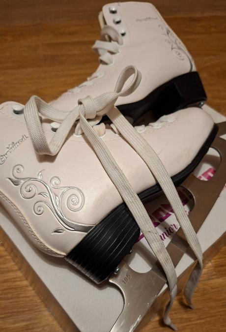 Nové kraso korčule, crowned,31