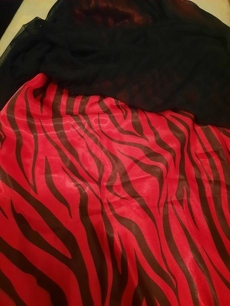 Dámske spoločenské/ plesové dlhé šaty, s