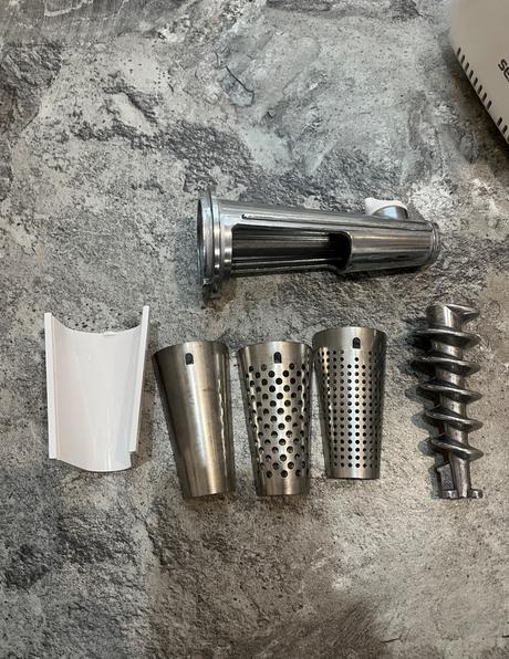 Sencor  smg 4382 mlynček na mäso, strúhač, odšťavo, sencor