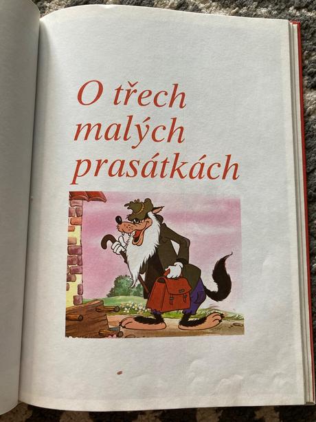 Walt disney alenka v kraji divů. autíčko modrásek, 