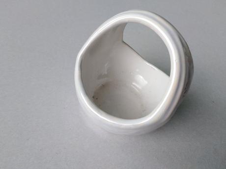 Porcelánový košíček, 