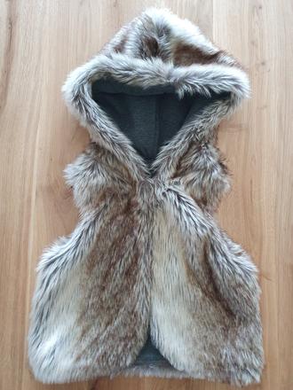 Kožušinová vesta, next,116