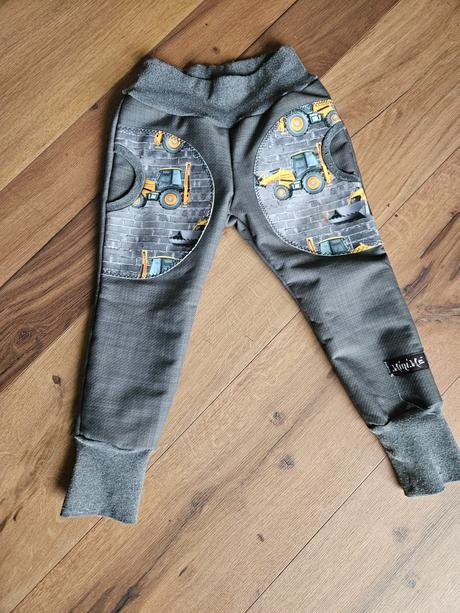 Softshelove nohavice, 92