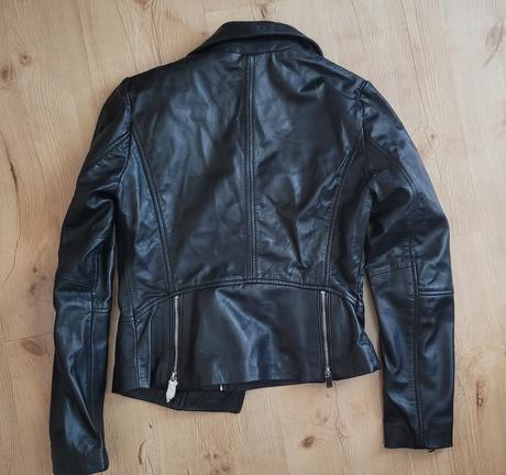 Bunda z pravej kože, reserved,34 / xs