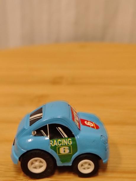 Retro modré mini autíčko polícia, san reng han, 