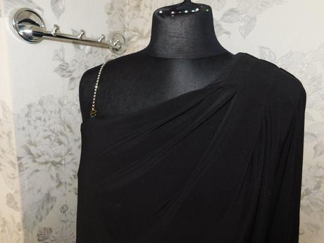 Luxusne pekne šaty, 36