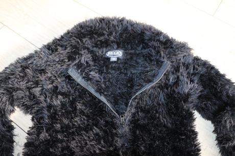 Chlpatý kabátik, 140