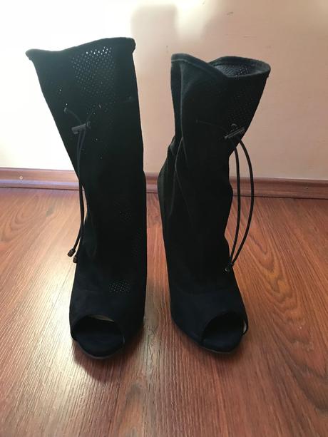 Cierne cizmicky kotnicky 38, 38