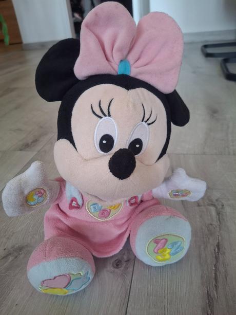 Hovoriaca interaktivna baby minnie,