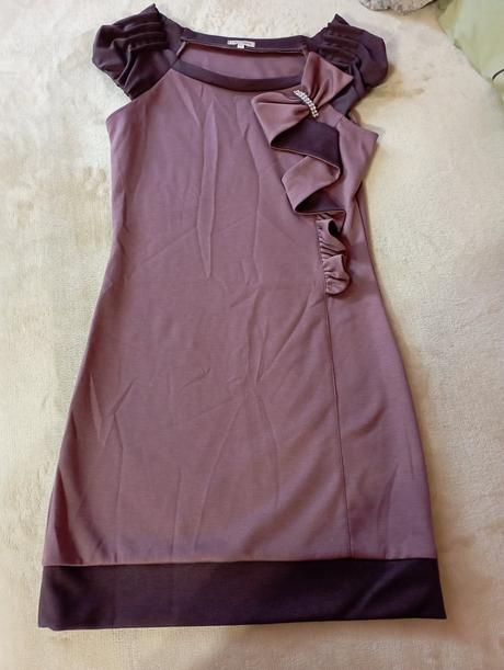 Fialové šaty, s