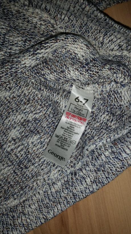 Pekný svetrík hello kitty top stav, george,122