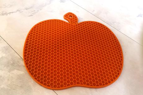 Silikónová podložka pod hrnce,