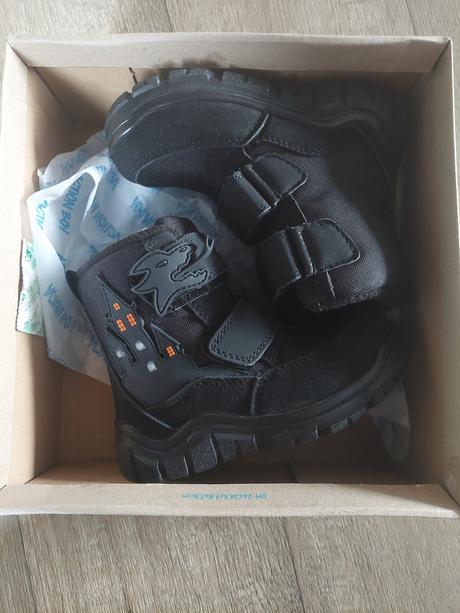 Chlapčenské nepremokavé blikajúce topánky, 27