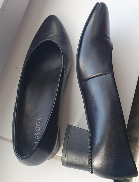 Čierne lodičky, lasocki,39