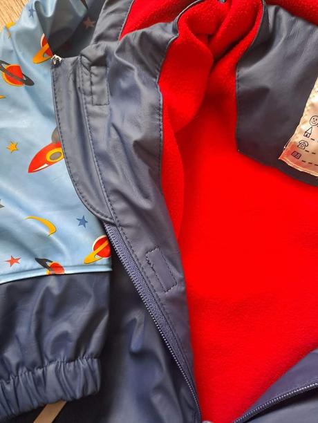 Bunda do dažďa, 110