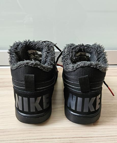 Tenisky nike zateplené kožušinou, nike,37