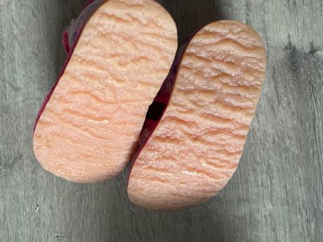 Rak papučky na suchy zips 21 ružové motyle kaučuk, rak,21