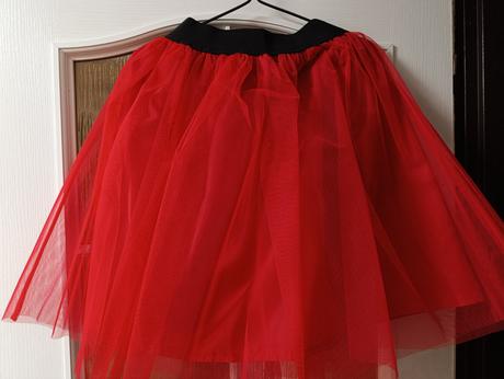 Spodnú ja červená, 36 / 38 / l / m