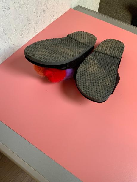 Zara šlapky s pompom brmbolcami, zara,37