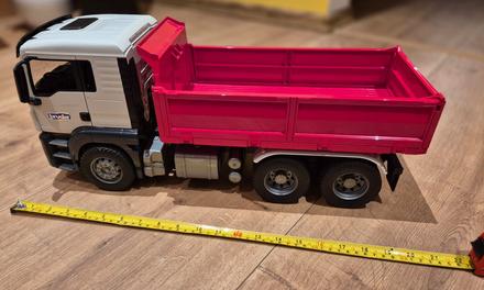 Bruder man nakladiak, 