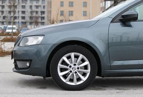 Škoda octavia combi 2.0 tdi style - bratislava, škoda