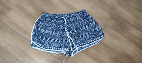 Kraťasy, atmosphere,42