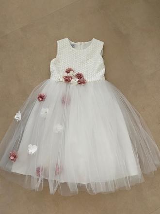 Sviatočne saty, 140