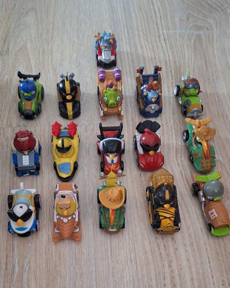 Vystrelovacia rampa pretekárska angry bird,