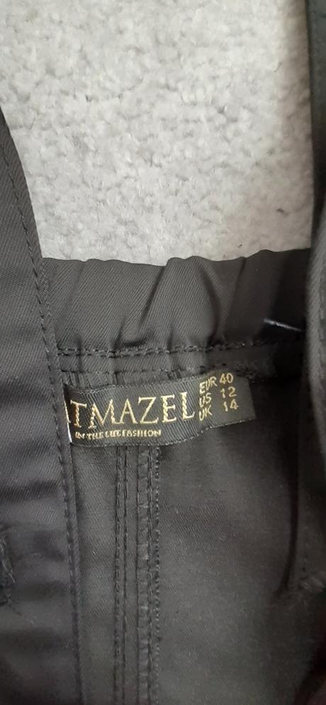 Elegantny overal, 40