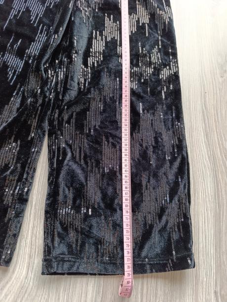 Dievčenské čierne široké nohavice, sinsay,134