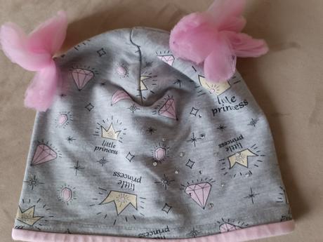 Súprava čiapka a nákrčník, 104