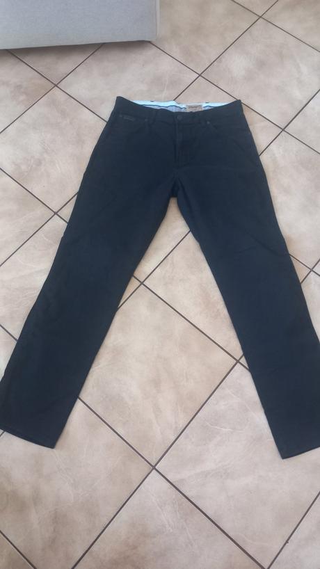 Nohavice, wrangler,32