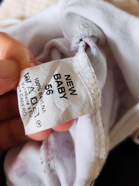 Čiapočka novorodenec, 56