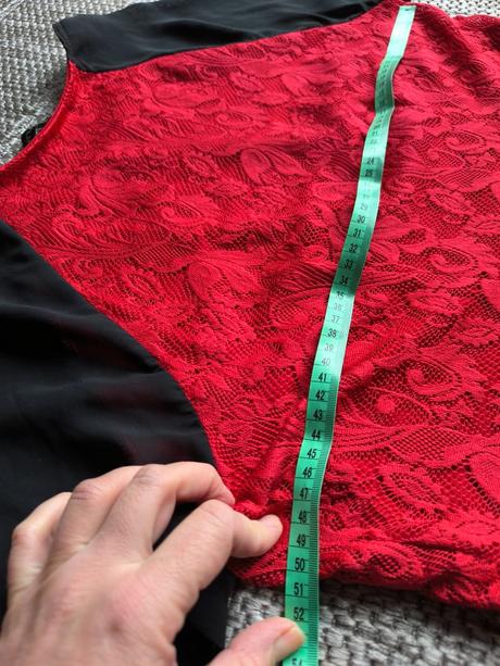 Vianočné šaty, 46